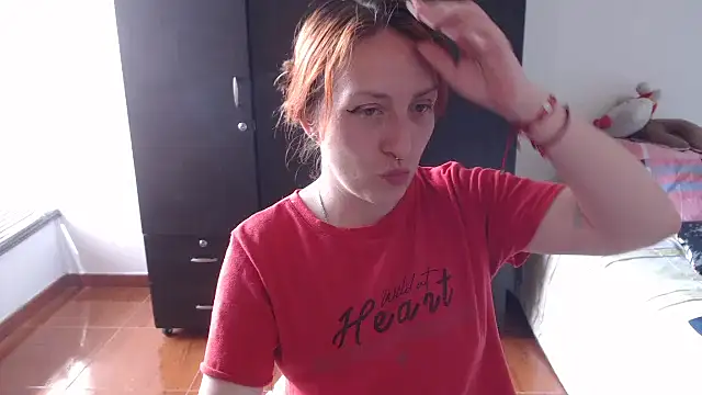 kittykalor09 online show from November 2025 05:45:02 PM