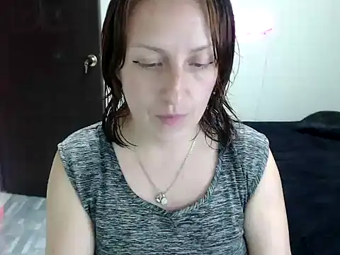 Snapshot of kittykalor09 chatting on June 2026 05:32:01 PM kittykalor09 online show from June 2026 05:32:01 PM