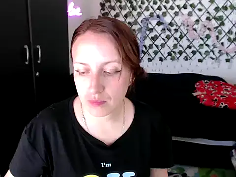 kittykalor09 online show from April 2026 04:35:02 PM