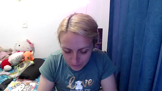 Snapshot of kittykalor09 chatting on December 2024 05:10:01 AM kittykalor09 online show from December 2024 05:10:01 AM