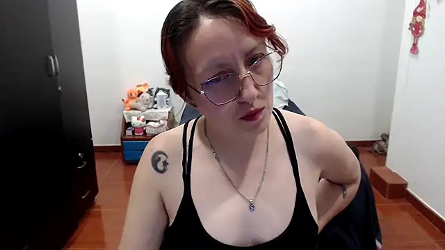 kittykalor09 online show from January 2026 04:28:02 AM