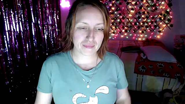 kittykalor09 online show from February 2026 01:39:01 AM