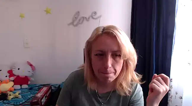 Snapshot of kittykalor09 chatting on December 2024 02:28:02 PM kittykalor09 online show from December 2024 02:28:02 PM