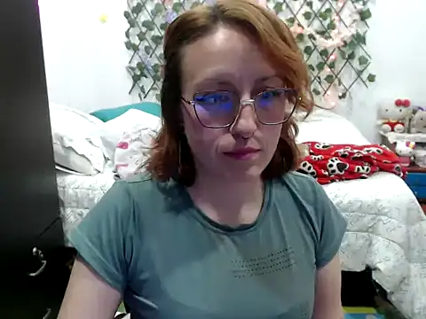 kittykalor09 online show from February 2026 03:18:01 AM