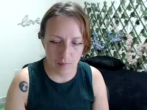 Snapshot of kittykalor09 chatting on June 2026 09:42:01 PM kittykalor09 online show from June 2026 09:42:01 PM
