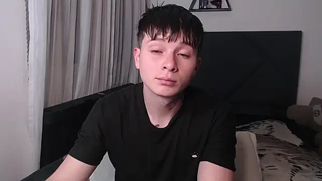 Snapshot of MathewCollin chatting on July 2026 06:53:02 AM MathewCollin online show from July 2026 06:53:02 AM