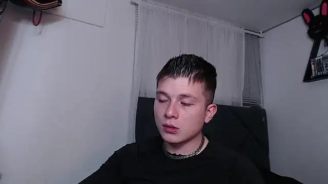 Snapshot of MathewCollin chatting on January 2026 10:28:02 PM MathewCollin online show from January 2026 10:28:02 PM