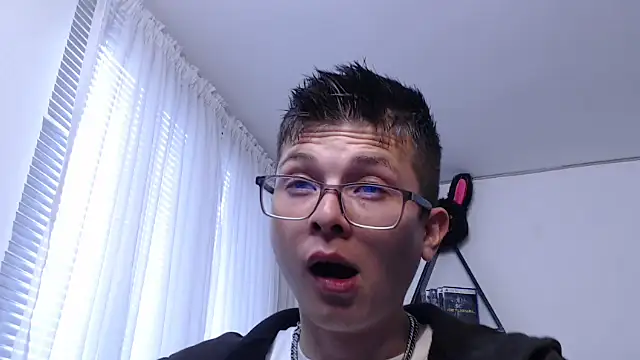 Snapshot of MathewCollin chatting on March 2025 08:35:02 PM MathewCollin online show from March 2025 08:35:02 PM
