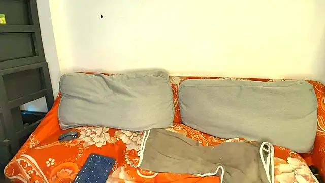 Snapshot of jhon_gade chatting on October 2025 04:23:01 AM jhon gade online show from October 2025 04:23:01 AM