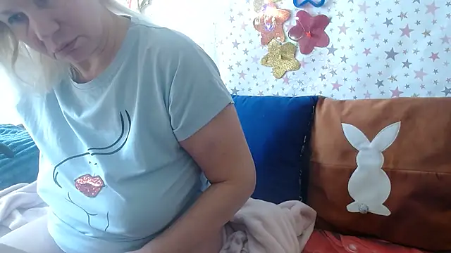 QueenLana online show from March 2026 08:00:02 AM