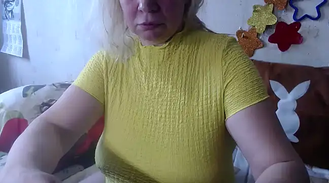 Snapshot of QueenLana chatting on March 2025 08:57:01 AM QueenLana online show from March 2025 08:57:01 AM