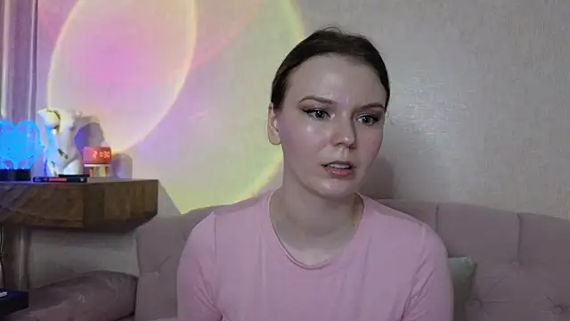 Vivian Davis online show from May 2026 06:33:02 PM