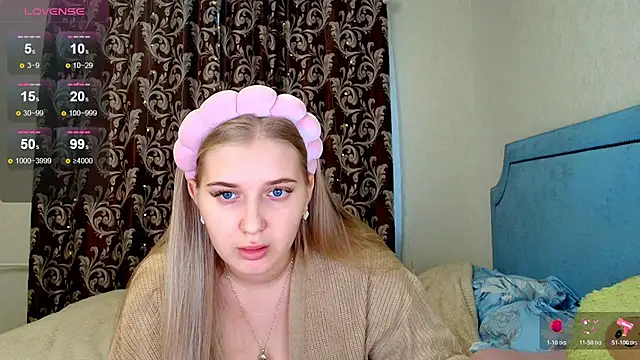 Adr1ana  online show from December 2025 08:47:02 AM