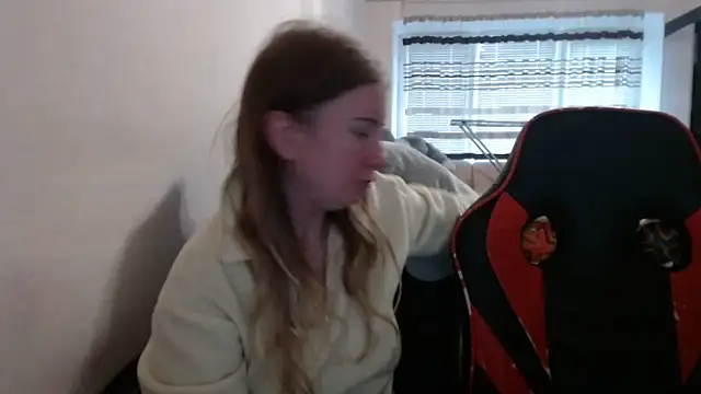 PeterAndJen online show from November 2025 07:34:02 AM