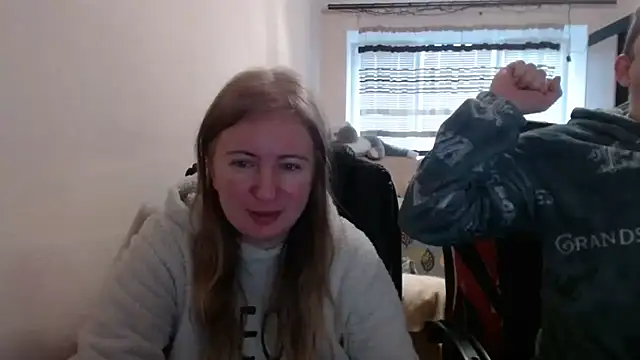 PeterAndJen online show from February 2026 07:04:02 AM