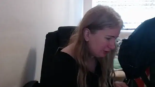 PeterAndJen online show from April 2026 05:47:02 AM