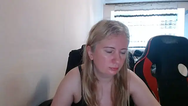 PeterAndJen online show from June 2026 04:12:02 AM