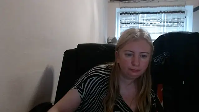 PeterAndJen online show from May 2026 04:41:01 AM