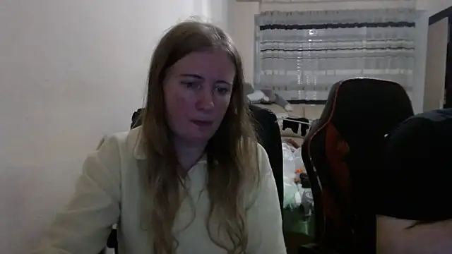 PeterAndJen online show from November 2025 08:23:01 PM