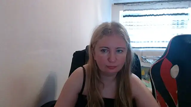 PeterAndJen online show from June 2026 05:24:02 AM