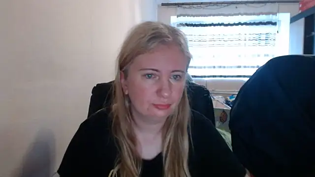 PeterAndJen online show from June 2026 04:42:02 AM