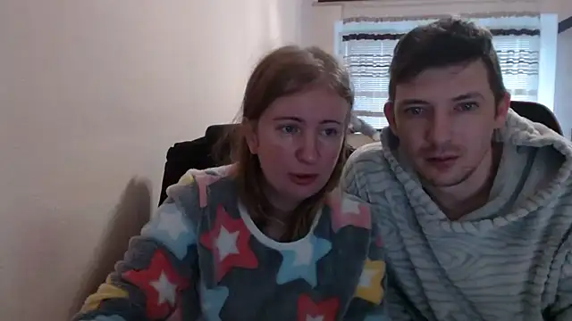 PeterAndJen online show from November 2025 07:18:01 AM