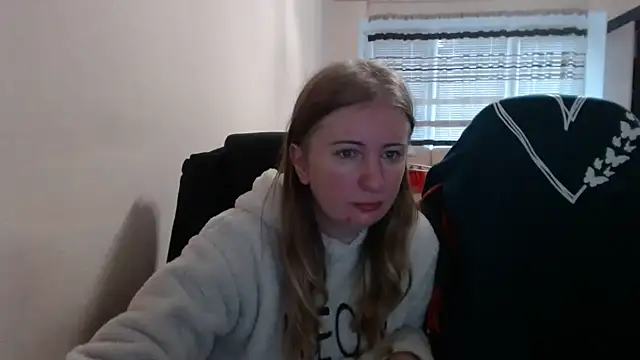 PeterAndJen online show from November 2025 07:45:02 AM