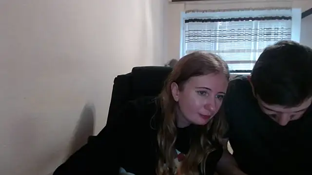 PeterAndJen online show from December 2025 01:10:02 PM