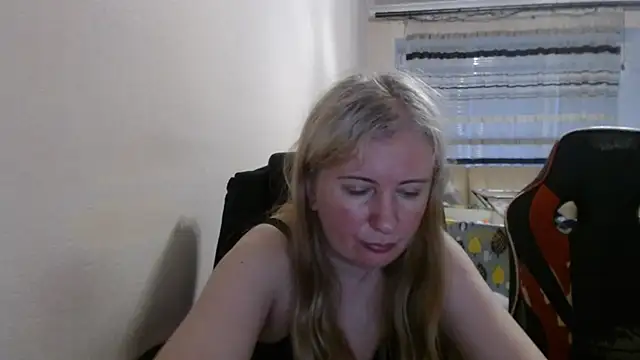 PeterAndJen online show from June 2026 06:29:01 PM