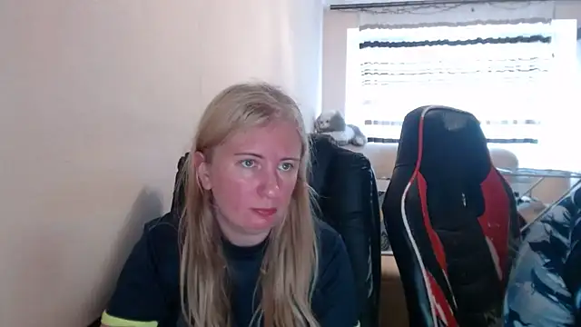 PeterAndJen online show from June 2026 05:17:02 PM