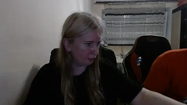 PeterAndJen online show from June 2026 07:30:02 PM