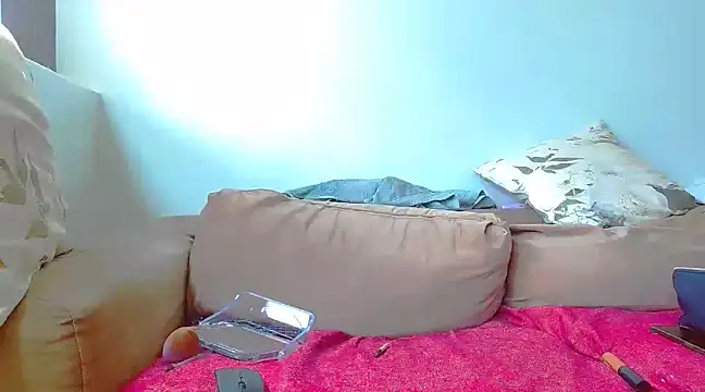 Sexy-Bubbles online show from March 2025 11:23:01 AM