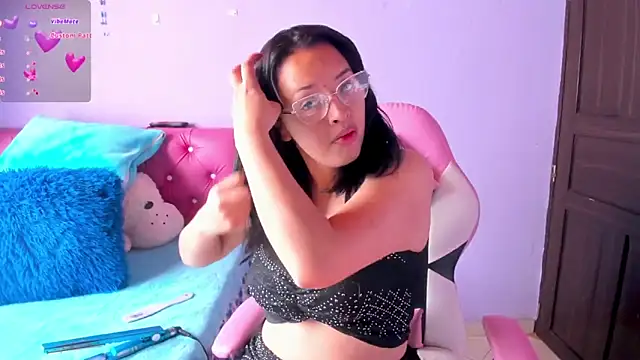 crissn0707 online show from March 2026 12:28:02 PM