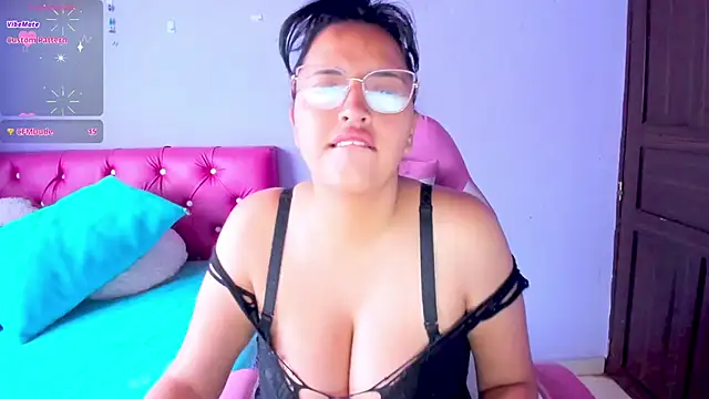 crissn0707 online show from February 2026 11:50:02 AM