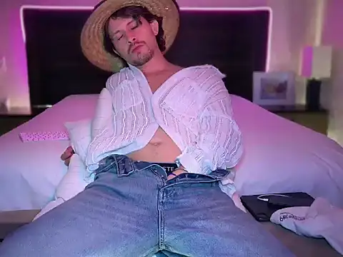 mcklister kinky feets online show from March 2026 12:40:02 PM