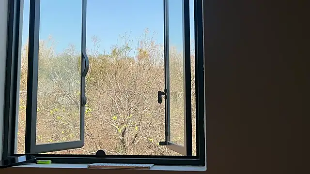 mcklister kinky feets online show from April 2026 09:53:01 PM