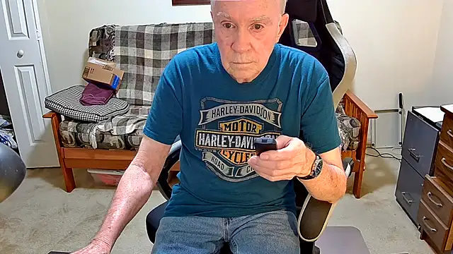 Snapshot of jimmy_d47 chatting on July 2026 06:48:01 PM jimmy d47 online show from July 2026 06:48:01 PM