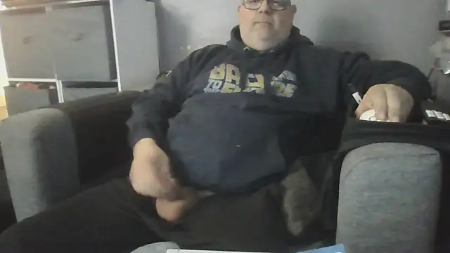 Snapshot of Naturistmale45 chatting on April 2026 07:59:01 AM Naturistmale45 online show from April 2026 07:59:01 AM
