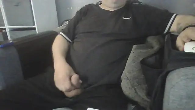 Snapshot of Naturistmale45 chatting on April 2026 10:41:01 AM Naturistmale45 online show from April 2026 10:41:01 AM