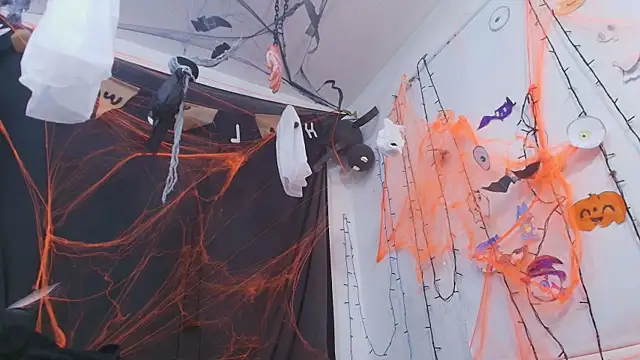 timkerbell  online show from October 2025 07:13:02 PM