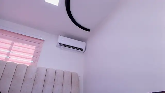 timkerbell  online show from January 2026 07:17:01 PM