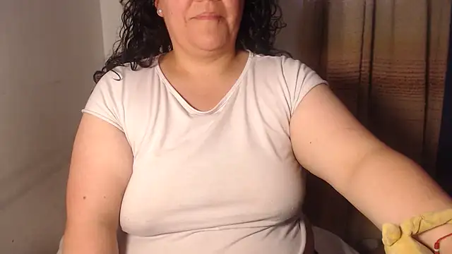 agathamiller01 online show from March 2026 10:48:02 PM