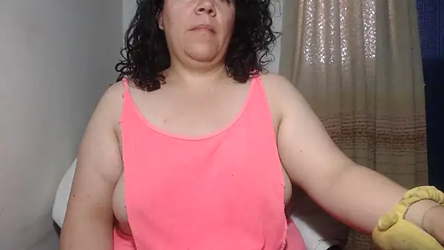 agathamiller01 online show from November 2025 11:04:01 AM