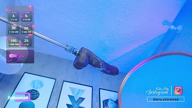 eva cuper online show from December 2025 12:09:02 PM