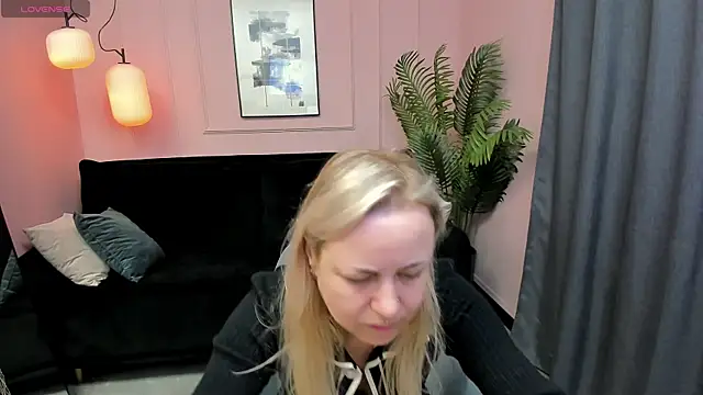 GabrielGold online show from May 2026 08:34:02 PM