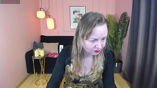 Snapshot of GabrielGold chatting on January 2025 08:56:01 PM GabrielGold online show from January 2025 08:56:01 PM