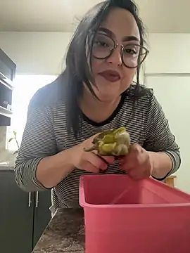 MileyGia online show from January 2026 10:03:02 PM