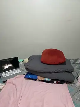 MileyGia online show from March 2026 06:31:02 PM