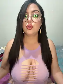 MileyGia online show from April 2026 03:02:02 AM