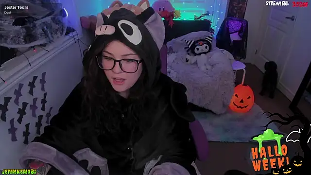 JennKenobi online show from October 2025 02:40:01 PM